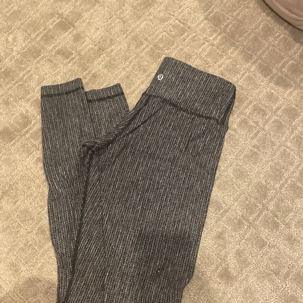 Lululemon long align pants size 4